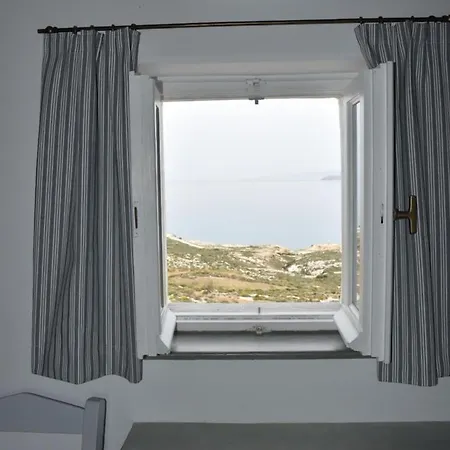 Anatoli - Traditional Little House!!! بيت للعطل *